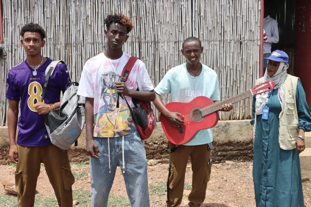 📚 “Education is priority. Without it, we have no future.”

Yared fled conflict in #Tigray and is now a refugee in #Sudan.
Amid crisis, he’s studying, teaching guitar, &amp; dreaming of peace.

This #YouthDay, we stand with young refugees demanding a future. islamic-relief.org/news/education…