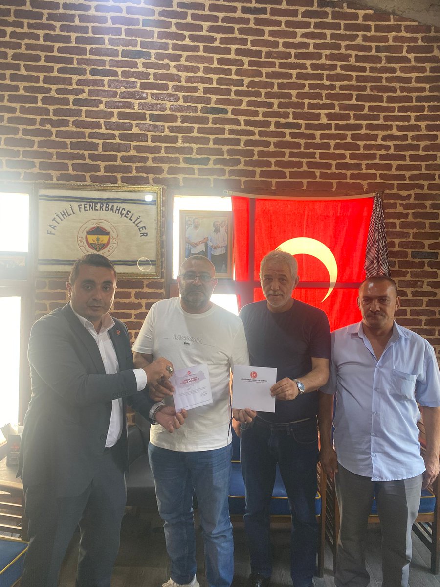 <a href="/mhp_fatihilce/">MHP Fatih</a> Başkan Yardımcılarımız Sn. <a href="/AhmetCicek_mhp/">Ahmet Çiçek</a>  ve Sn. <a href="/66alikaya/">Ali Kaya Yesil</a> Fatih Fenerbahçeli Taraftarlar Dernek Başkanı, Aynı Zamanda Tribün Lideri Sn. Suat Özçelebi (Cano) Beyi Ziyaret Ederek, 16 Ağustos Cumartesi Günü, Saat 12.00'da, İstanbul/Bakırköy Wow Otelde Düzenlenecek