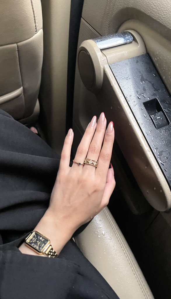 "وأنا أعشقك عشق المطر للصّحاري"