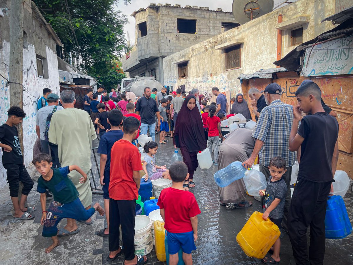 yafarelief's tweet photo. 💧 “Every drop is life.”
Today, Yafa Relief teams delivered clean drinking water to families who have none—bringing relief, dignity, and hope amid severe shortages.
🌐 https://t.co/rFJjqOGV7D
❤️ GoFundMe → https://t.co/NoLeKn894P
#HumanitarianRelief #NGOInAction #AidForGaza https://t.co/HX5goDTA7U