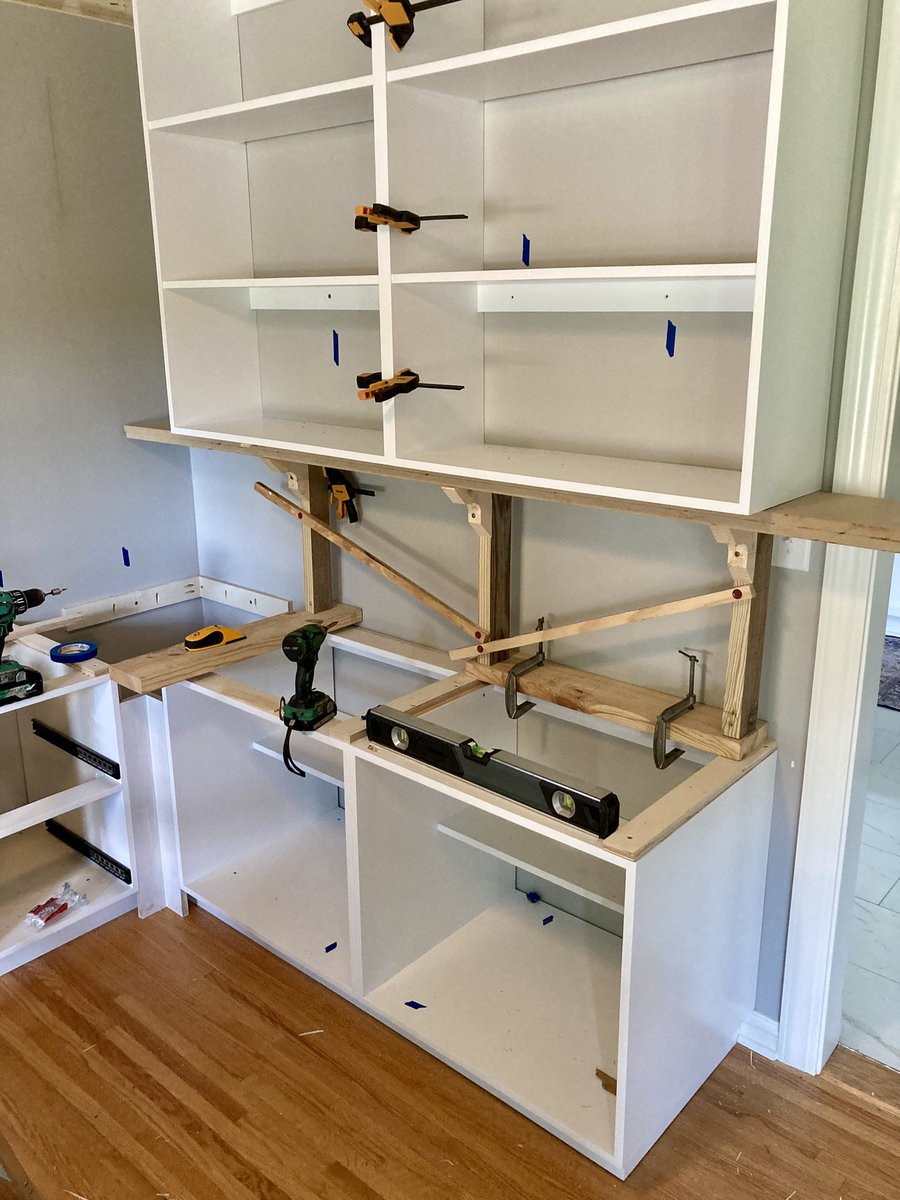 HRhandyman's tweet photo. Avoiding a ledger board with some impromptu scrap wood scaffolding. https://t.co/6XiA5uwgOL