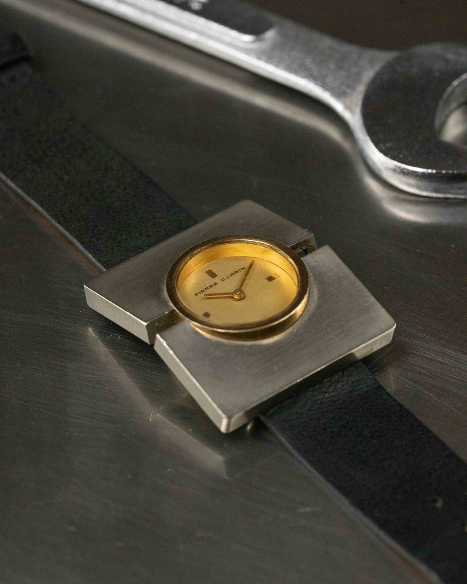arrowsvintage's tweet photo. Part watch, part art. This midcentury inspired watch by Pierre Cardin truly looks like no other. With a Jaeger movement, this is a true marriage of design and time. Available now. https://t.co/Iya3SAsuw7