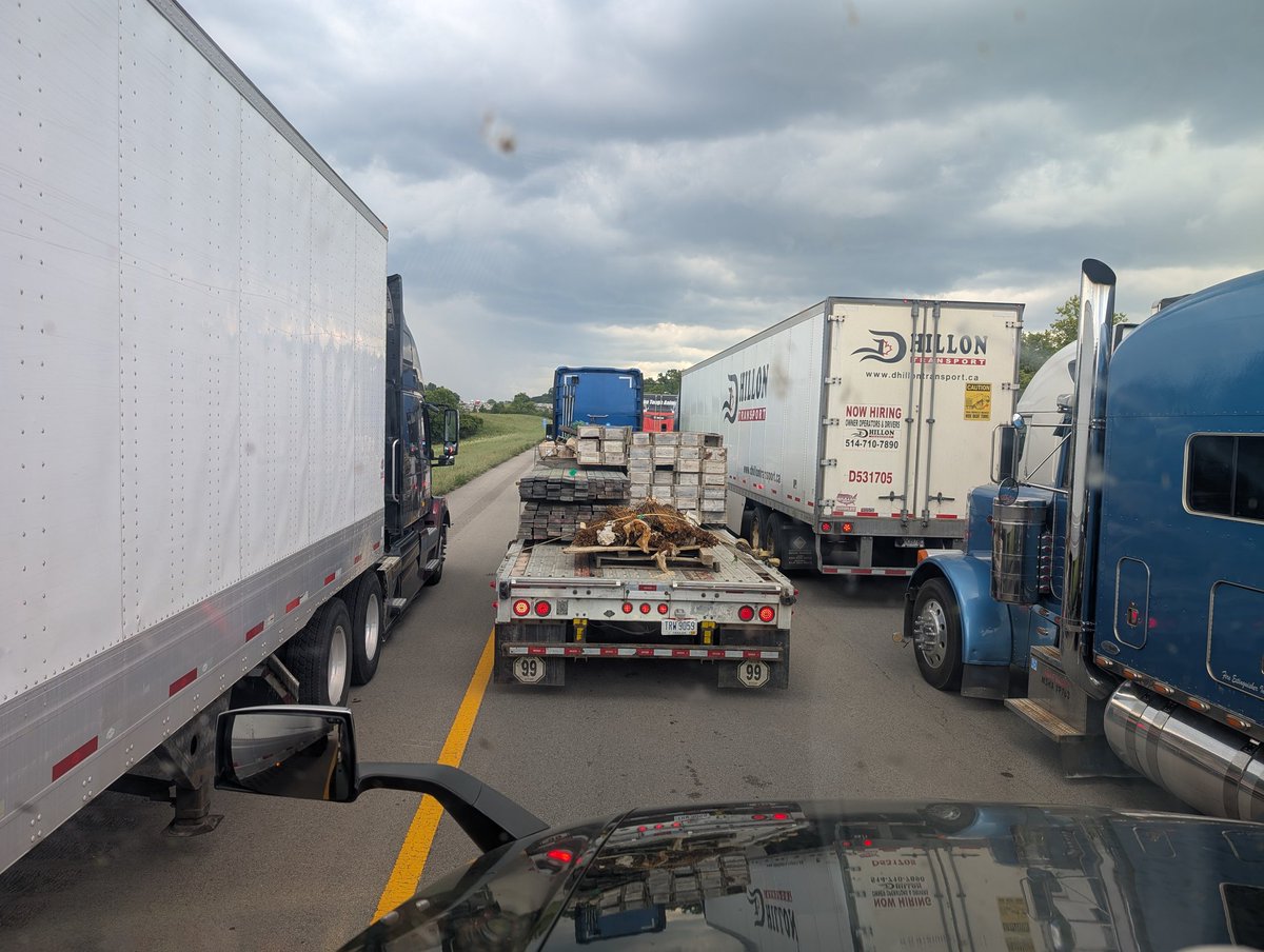 SmoothShootin's tweet photo. @gamn4life This is my current situation. 11 mile backup, more like a parking lot. https://t.co/c3wuIVNf9S