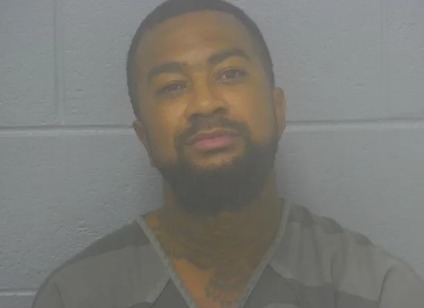 libsoftiktok's tweet photo. Meet Arel Dawkins of Missouri, who was arrested after he allegedly ran over a pregnant mother with his car before repeatedly shooting her in the head, kiIIing her.
Braisen Cain, the pregnant mother of five, was carrying Dawkins' child.
You probably won’t hear about this story in the MSM…