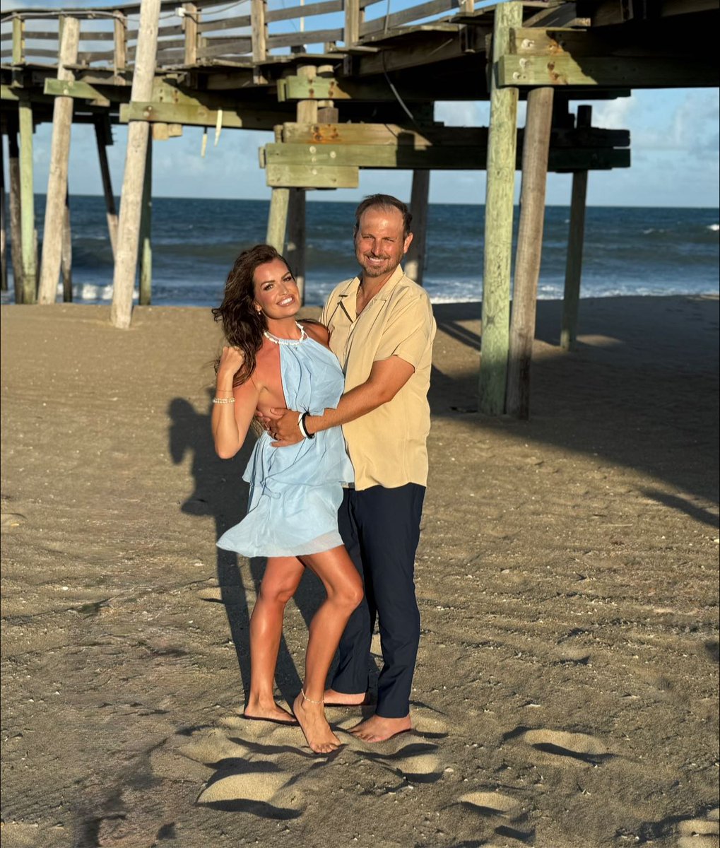 Bdrumm_OUI's tweet photo. Happy Bday to the best wife, mom and love of my life, @AMYMBO12 ! 

You amaze me every day! We love you so much! Thank you for choosing me!  Hope it's the best birthday ever!!! https://t.co/fuJpCUvJKL
