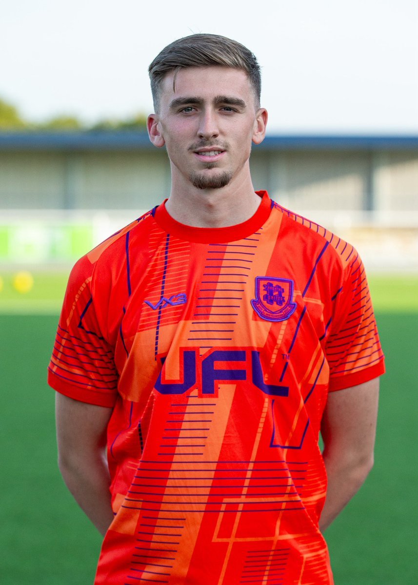 N  E  W    S  I  G  N  I  N  G
[ <a href="/GrossartJamie/">jamie grossart</a> ]

Please welcome goalkeeper Jamie Grossart to the club! 🤝 

After <a href="/gidds_99/">Jack Giddens</a> sustained an injury in our season opener, the gaffer has brought in former Southend &amp; Colchester youngster Jamie to provide cover. 

Most recently at