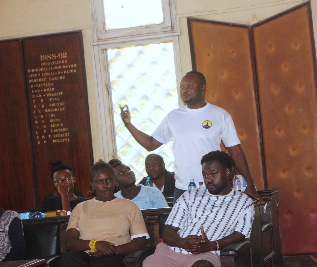 deemuye's tweet photo. Honored to mark #InternationalYouthDay2025 at Malindi Municipal Assembly with 50+ youths, the OCS James Wairia &amp; Ward Admin Dadu Chome. We discussed peace, security, SDGs &amp; ending “Woza Woza” gangs a step towards healing police youth relations in Malindi. @HakiYetuOrg
#Peace https://t.co/iNEze3VBaJ