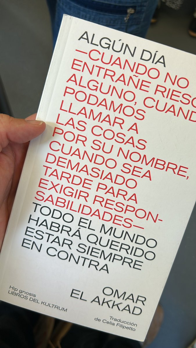 Leer este libro es necesario 

Para sentir la hondura de su grito desesperado por la irracionalidad de lo que está pasando en 
#Gaza 
Bien arropado con argumentos y palabras 

Gracias <a href="/omarelakkad/">Omar El Akkad</a> y a <a href="/kultrumlibros/">kultrumlibros</a>
