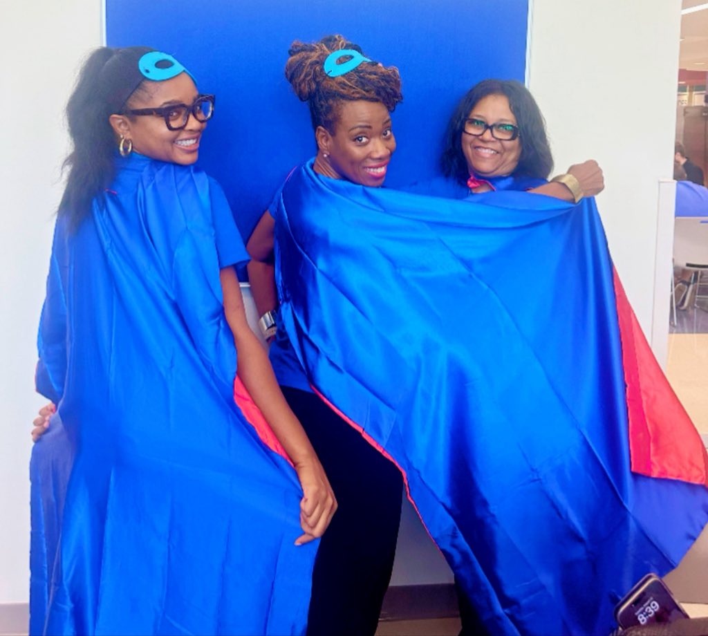 Doc_SOAP's tweet image. It’s Opening Day! @MRH_Schools HR’s superpower? Supporting our staff so they can empower every student to reach their full potential. You can’t spell HERO without “HR”. #WhatsYourSuperpower #OpeningDay2025