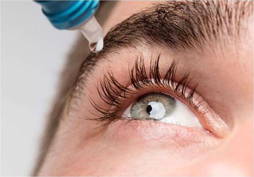 drbeel_techno's tweet photo. #Presbyopia
وداعا لنظارات القراءة ، مع قطرات العين #Vizz من شركة #LenzTherapeutics سيتمكن الملايين ممن يعاني من طول النظر الشيخوخي من القراءة دون الحاجة لنظارات خاصة ، حيث تساعد القطرات على تحسين الرؤية القريبة لمدة تصل إلى 10 ساعات دون التأثير على الرؤية البعيدة.
حيث وافقت إدارة الغذاء والدواء الأمريكية (FDA) على هذا العلاج و سنراه قريباً في الأسواق.