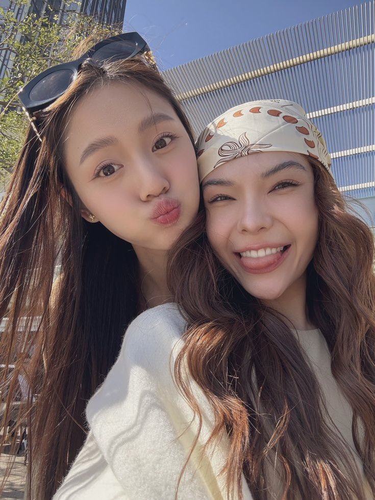 i really need more enjoyjune and lmsy mutuals so rt/fav this tweet so we can follow each other