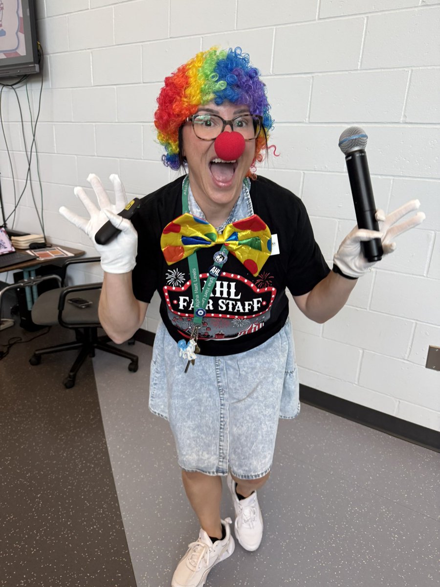 staton_jillian's tweet photo. Our AHL Fair Queen led us in pinning the nose on the clown. #AHLFair and Team Carousel Cuties leaving this station only wishing we were pinning the nose on the REAL clown, @A_MinearAHL https://t.co/51b65ouci5