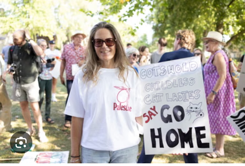 Residents in the Cotswolds showing JD Vance that free speech is alive and kicking in the UK
