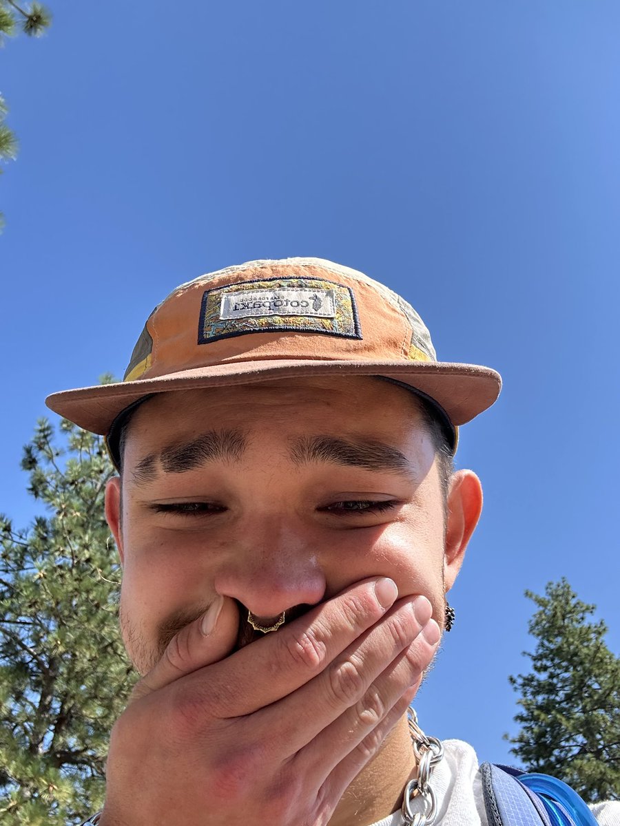 Beeegall's tweet photo. said goodbye to my final group of campers and it killed me 😞😭 https://t.co/pIl8TfVDt6