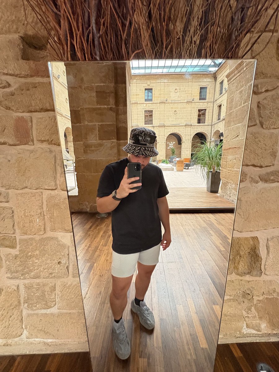 jabesgi's tweet photo. ✌🏻 https://t.co/8mFHJsROLG