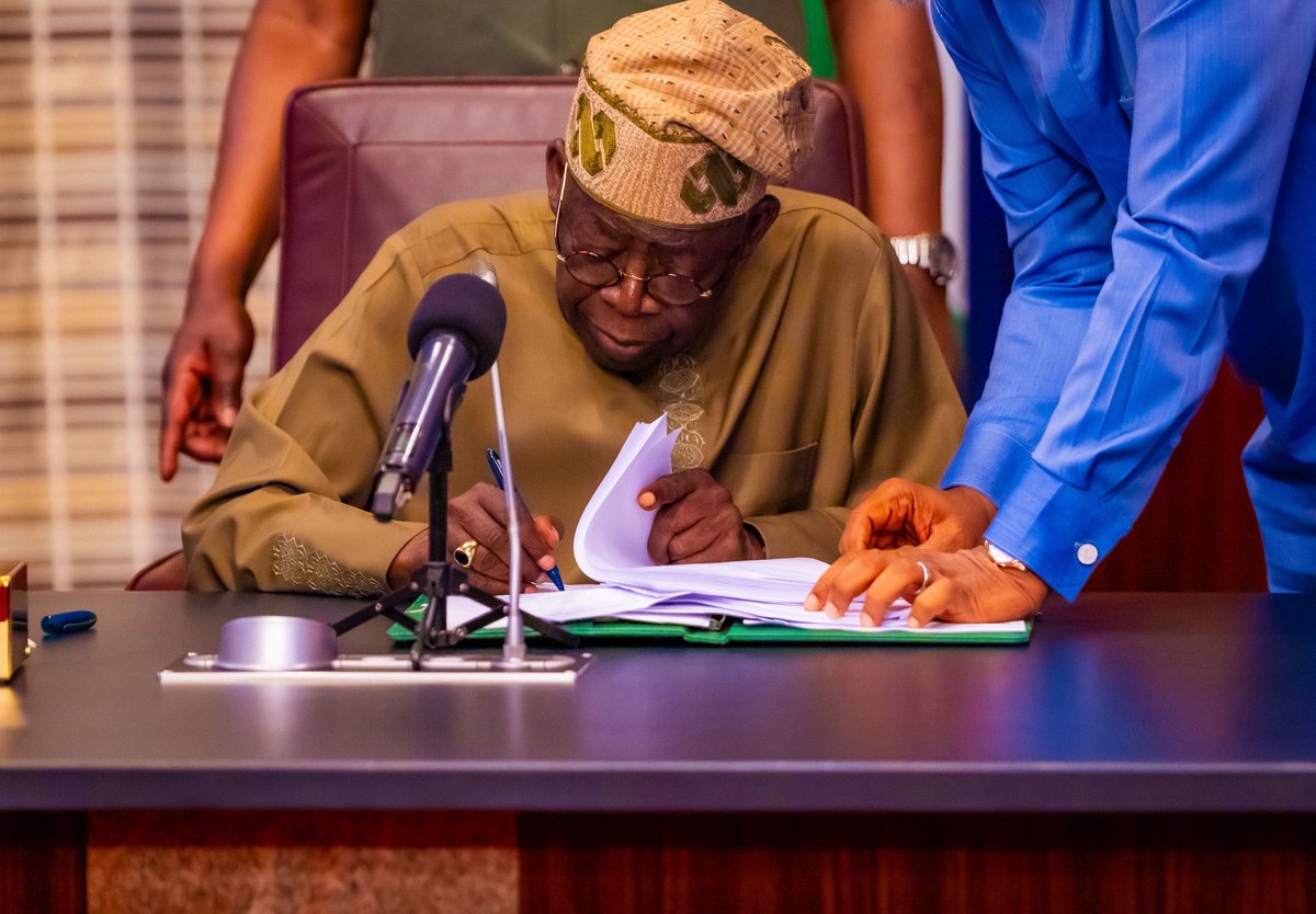 Imranmuhdz's tweet photo. President Tinubu has approved the appointment of Idris Olorunnimbe as Chairman of NCC, while Dr. Aminu Waida will continue to serve as the Executive Vice Chairman and Chief Executive Officer.

The president also approved the appointments of the members of the board of NCC, which are:

1. Abraham Oshidami - Executive Commissioner, Technical Services

2. Rimini Makama - Executive Commissioner, Stakeholder Management

3. Hajia Maryam Bayi- Former Director, Human Capital & Administration

4. Col Abdulwahab Lawal (Rtd)

5. Senator Lekan Mustafa

6. Chris Okorie

7. Princess Oforitsenere Emiko

8. Secretary of the Board.