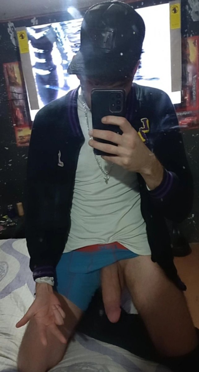 Si me la paran comen rico 😏🫰
Rt si keren otro en vivo👹🥵