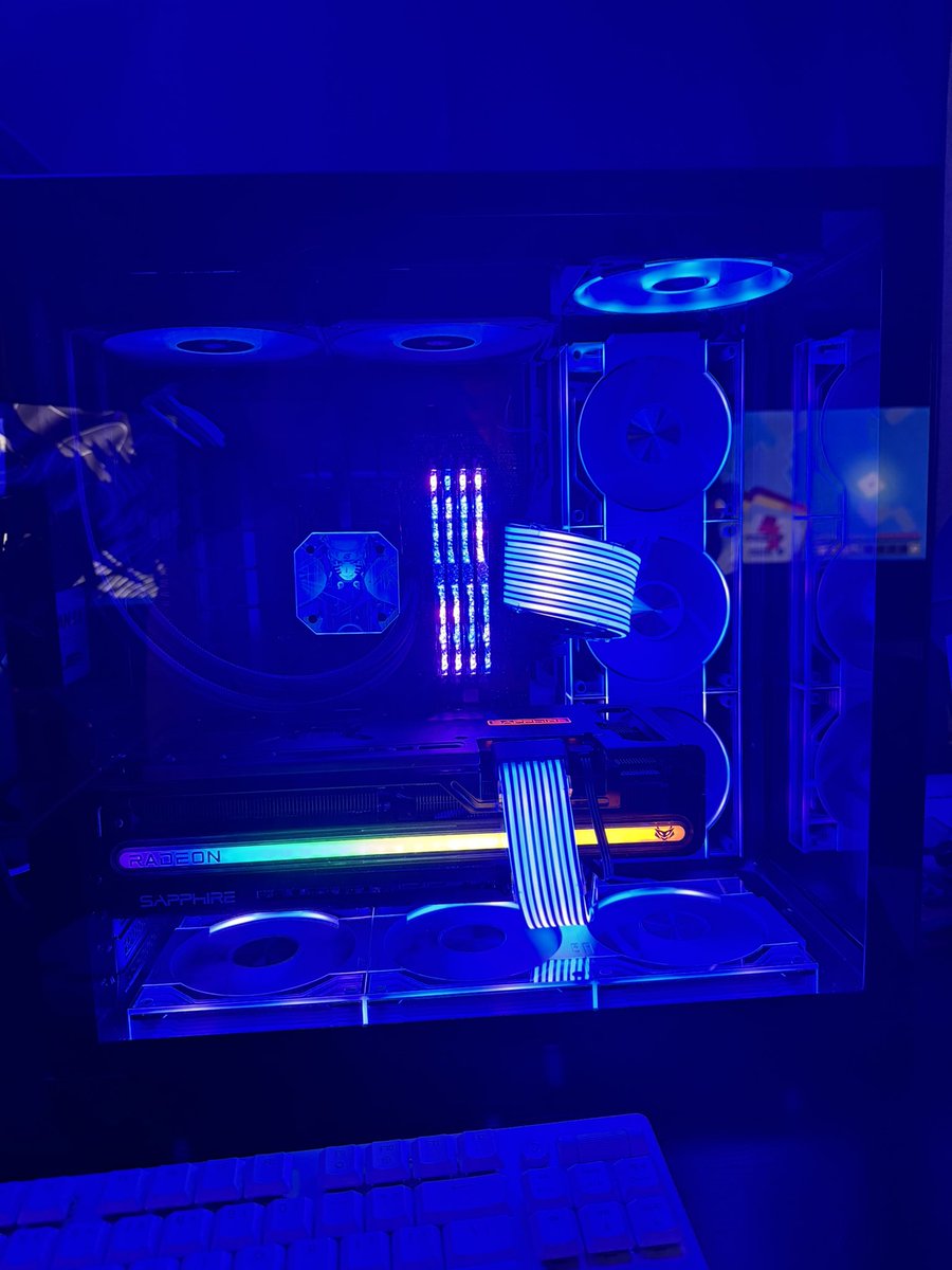 build_dave's tweet photo. My @SapphireTech Pulse 7800 XT = straight-up W 🫡💎
Frames? Maxed. Temps? Chillin’. Games? Absolutely deleted.
If you’re not running one… you’re just playing catch-up. 🔥🎯
Can’t wait to see what the 9070xt has to offer! 🦾💎
#PCGaming #SapphirePulse #7800XT #WeAreLuxe #LuxeEsports