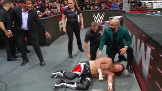 🚨 6:30 PM EST! 🚨

We’re talking Seth Rollins’ HUGE Fatal 4-Way title defense at Clash in Paris, Naomi’s injury update, Becky’s title defense &amp; an NXT preview with TNA crossover matches!

📺 Watch: youtube.com/@thewrestlingj…

#WrestlingJunkies #WWERaw #WWENX