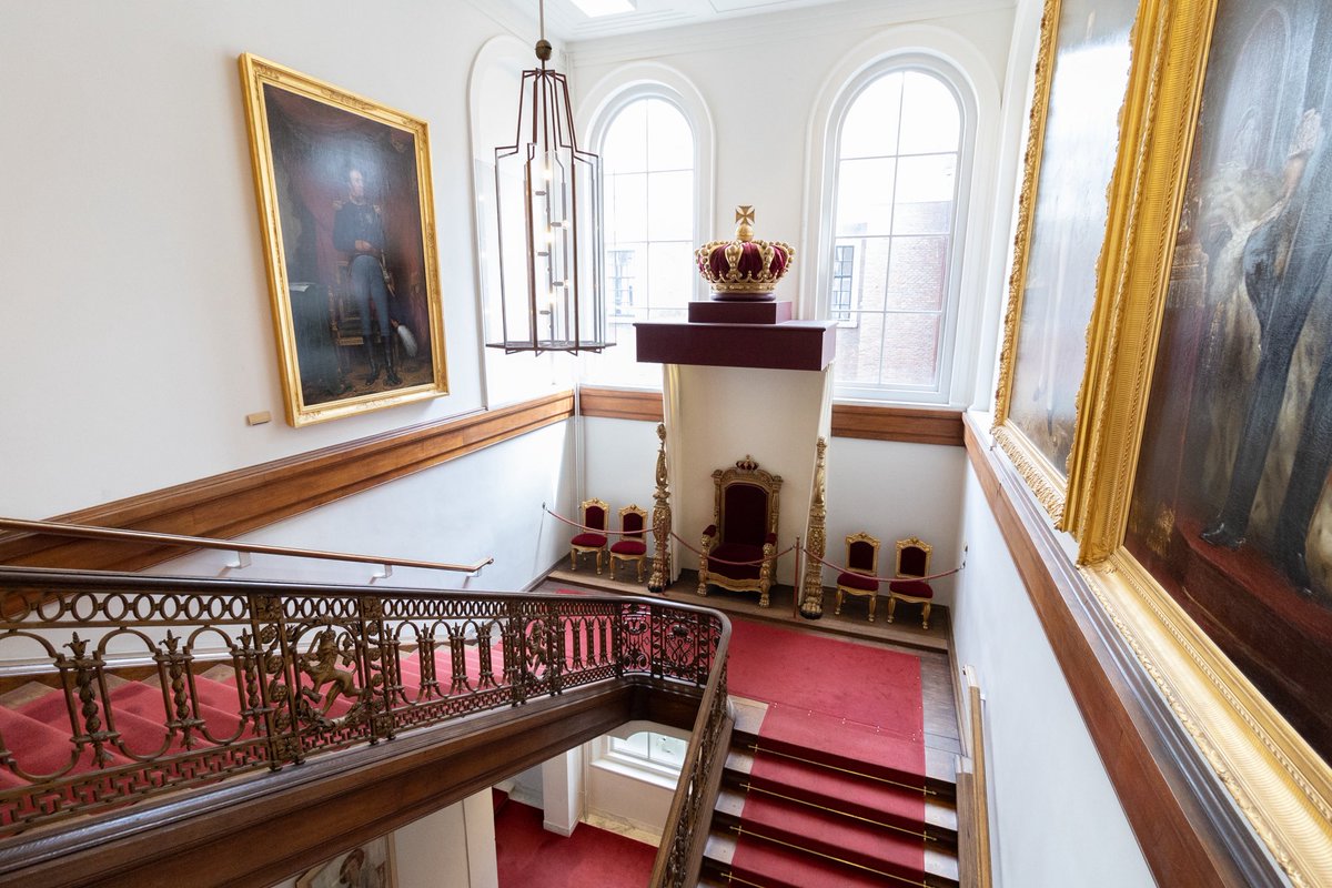 Weet je nog <a href="/mennodebruyne/">Menno de Bruyne</a> 

Portretten van de Koning en zijn voorouders!