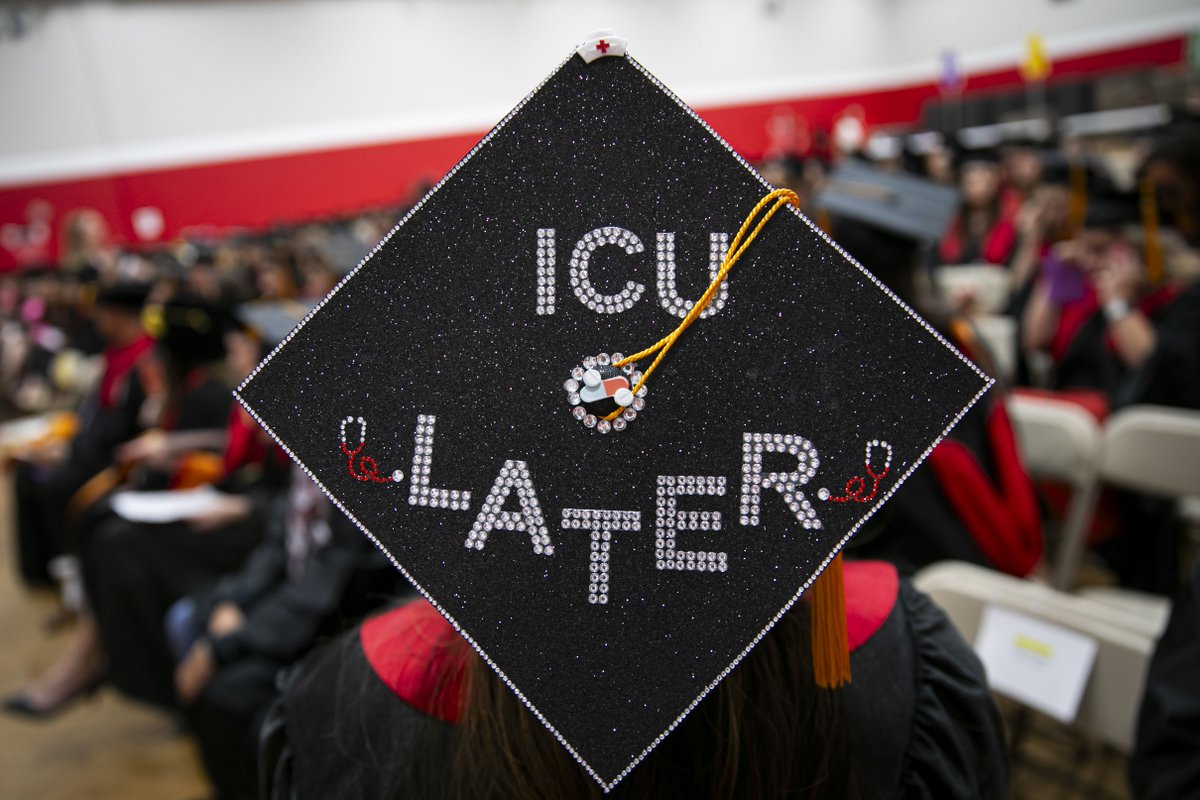 ttuhscson's tweet photo. πππ©π¨ π€ππ to our newest @TTUHSC School of Nursing graduates! There were many creatively decorated graduation caps at their summer commencement ceremony this weekend. π #TTUHSCgrad https://t.co/TZhpEksWfj