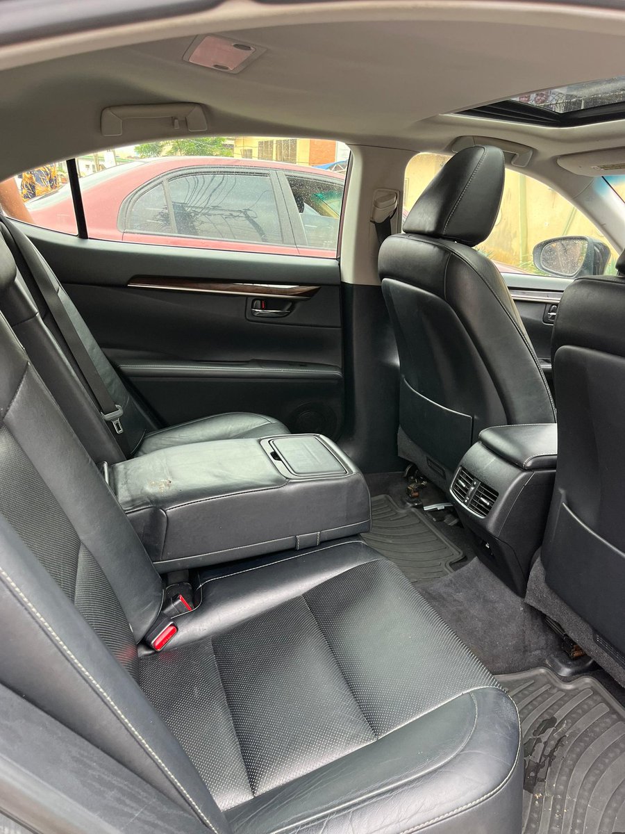 AlfredIrene2's tweet photo. YEAR:- 2013✅
MAKE:- LEXUS✅
MODEL:- ES✅
STANDARD:- 350✅
ENGINE TYPE:- 3.5-LITER SIX CYLINDER (1-6 PLUGS)✅
CONDITION:- FOREIGN USED✅ 
PRICE:- N23✅ https://t.co/P2KpCZK1n8