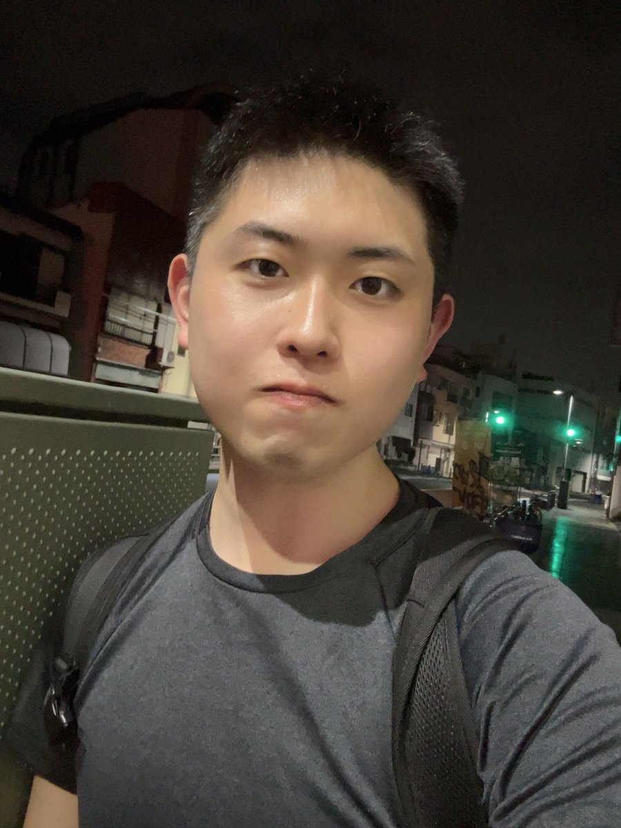 h_1997_ns's tweet photo. 今日も2km泳ぎきった！

少し顔シュッとしてきたかな😇 https://t.co/BKq0wSii9D