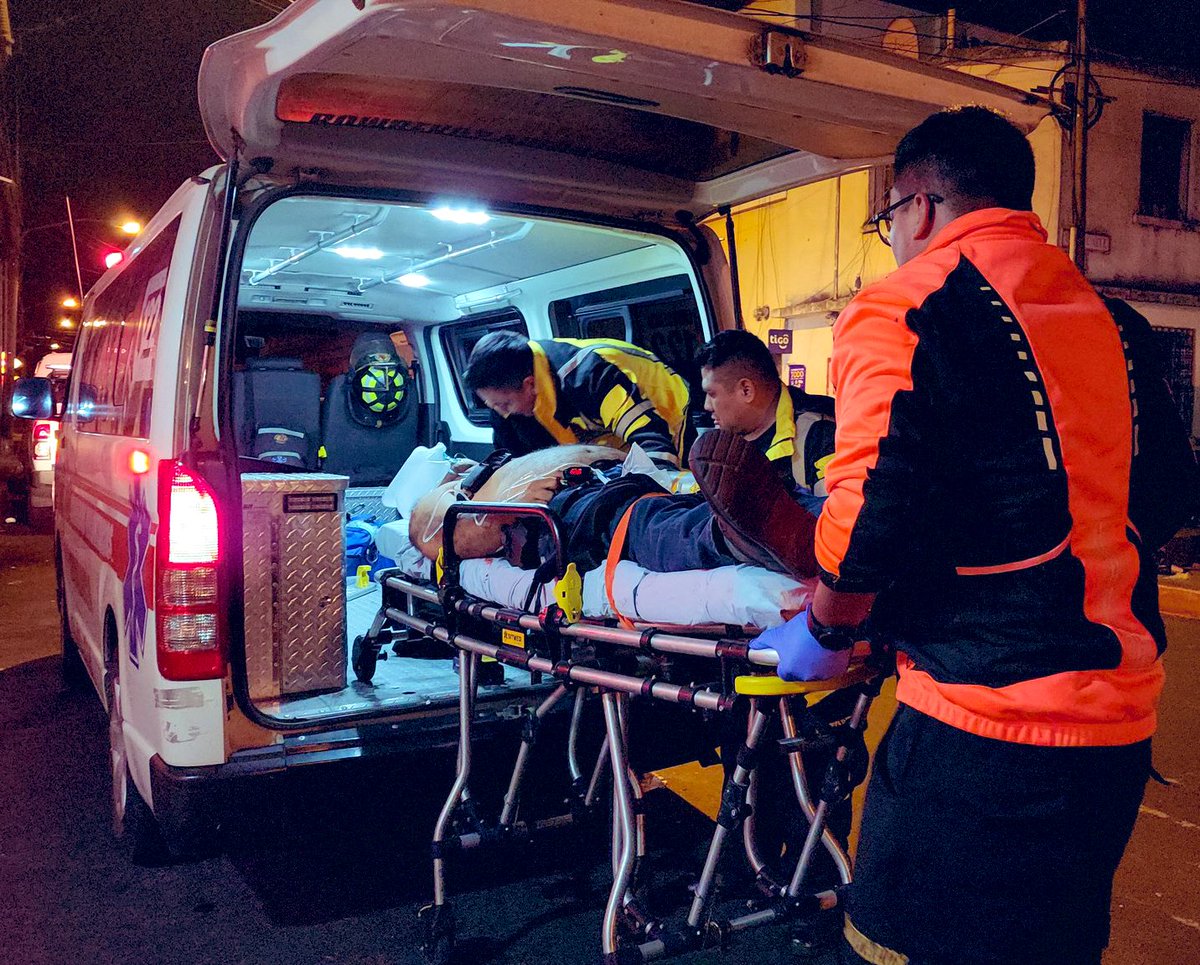 net_gua's tweet photo. #URGENTE @GuatemalaGob  mandó a ASESINAR al diputado Juan Ramos Rivas hoy sicarios lo atacaron en la 1 calle y 11 avenida de la zona 2, su escolta repelió el ataque sin embargo recibió 8 disparos lo que le causó la muerte , el diputado se encuentra gravemente herido ‼️ https://t.co/cTBmDCAr6L