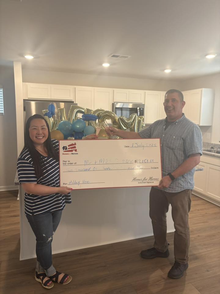 Cheers to these heroes! ❤️

Big shoutout to Antoinette King for helping these heroes save on their new home! Through the Homes for Heroes program, they saved thousands when buying a home as a "thank you" for their military service!