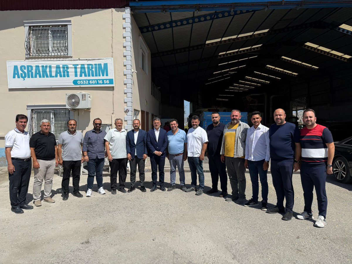 Milletvekilimiz Sayın Faruk Aytek ile birlikte, bölgemizin tarımsal üretimine önemli katkılar sunan Aşraklar Tarım’ı ziyaret ettik. Üretim süreçleri, verimlilik çalışmaları ve sektörün geleceğine dair verimli istişarelerde bulunduk. <a href="/omerrcelik/">Ömer Çelik</a> <a href="/abuyukgumus/">Ahmet Büyükgümüş</a>  <a href="/ozmehmetemin/">Mehmet Emin Öz</a>