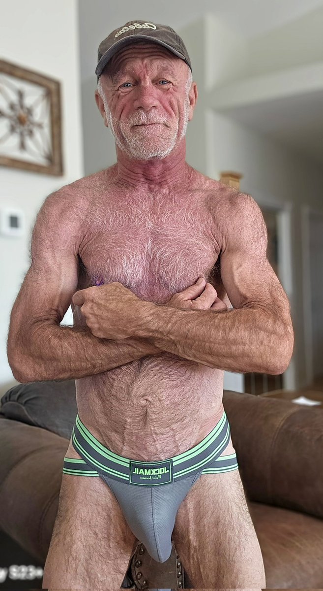 😈Onlyfans.com/daddyplow has over 5900 pics &amp; videos. See what's missing with a subscription costing about the same as a cup of coffee.

More videos &amp; pic sadded.

#Sponsored #daddies #couples #beards #Onlyfans #nsfw #jo #cum