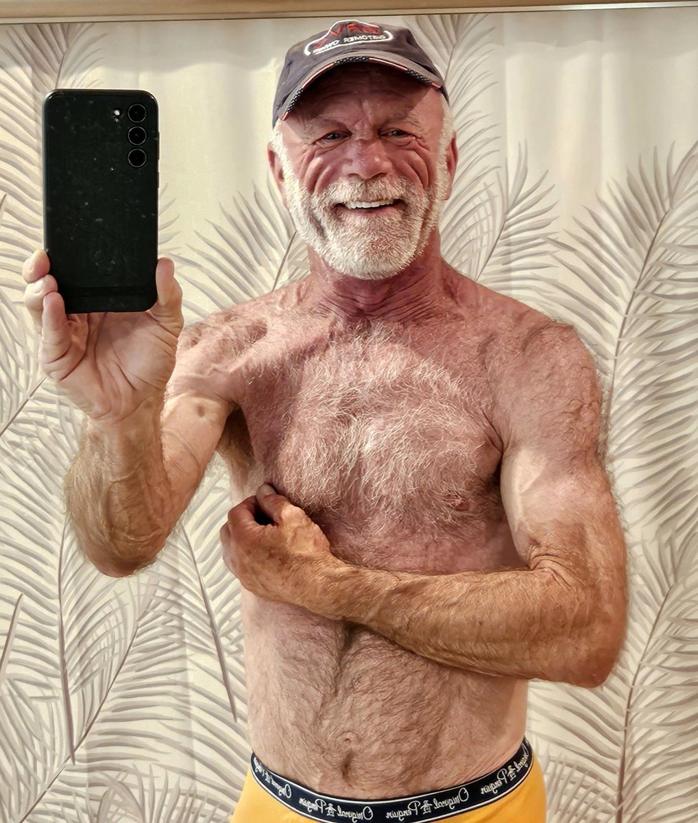 MichaelJonson69's tweet photo. 😈https://t.co/MaEnZvL9cA has over 5900 pics &amp; videos. See what's missing with a subscription costing about the same as a cup of coffee.

More videos &amp; pic sadded.

#Sponsored #daddies #couples #beards #Onlyfans #nsfw #jo #cum https://t.co/sLiZaPtxcw