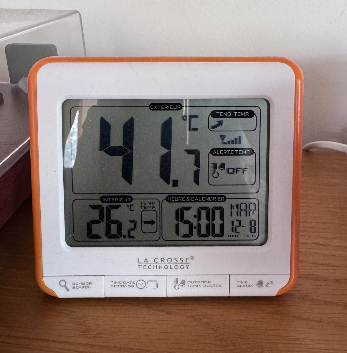 Et 22 dans les chambres. À votre avis est-ce que j’obtiens ça en mettant des glaçons devant un ventilateur ?