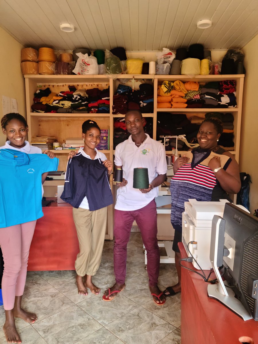 mkazipreneur's tweet photo. 🚀 Highlights from Portfolio visit to @bergariteh, a recipient of $20,000 seed funding from the #NSSFHiInnovator program

With the support, they acquired advanced electric automated, sewing, overlock & embroidery machines and expanded their workspace from 1 to 2 rooms.

Through these upgrades, production has scaled from 4 to 20 sweaters daily! 

#InnovationInAction

@OutboxHub  @MastercardFdn  @UNCDF