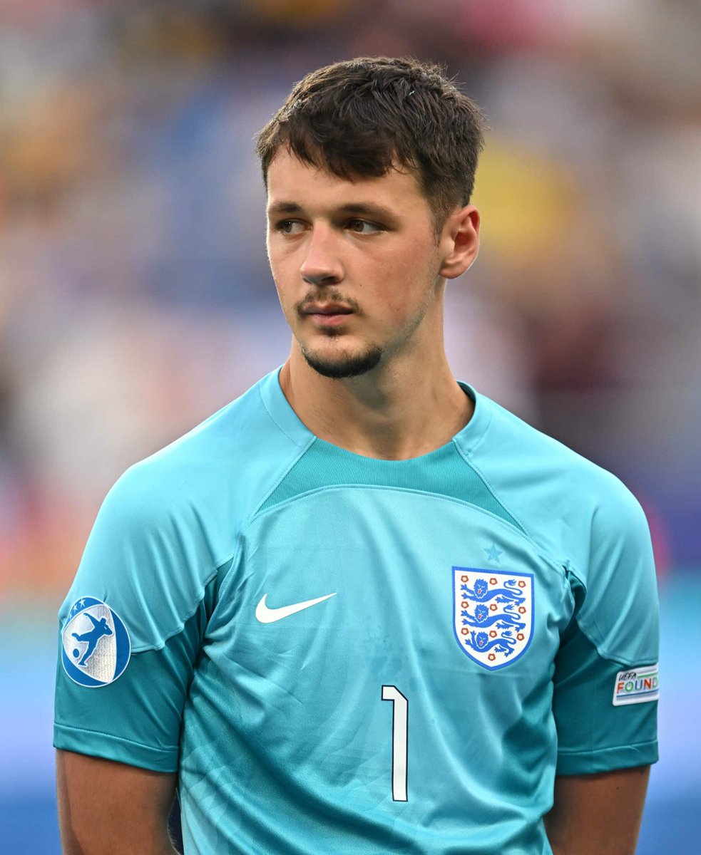 A penny for his thoughts 😬