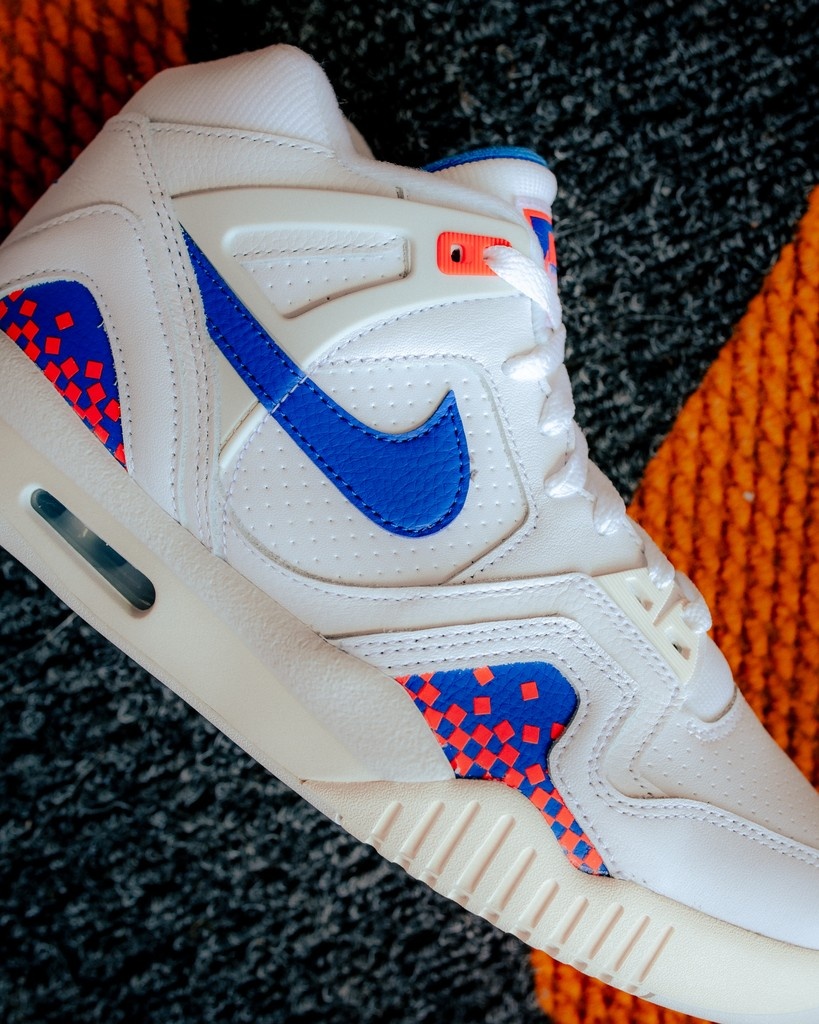 sizeofficialca tweet media