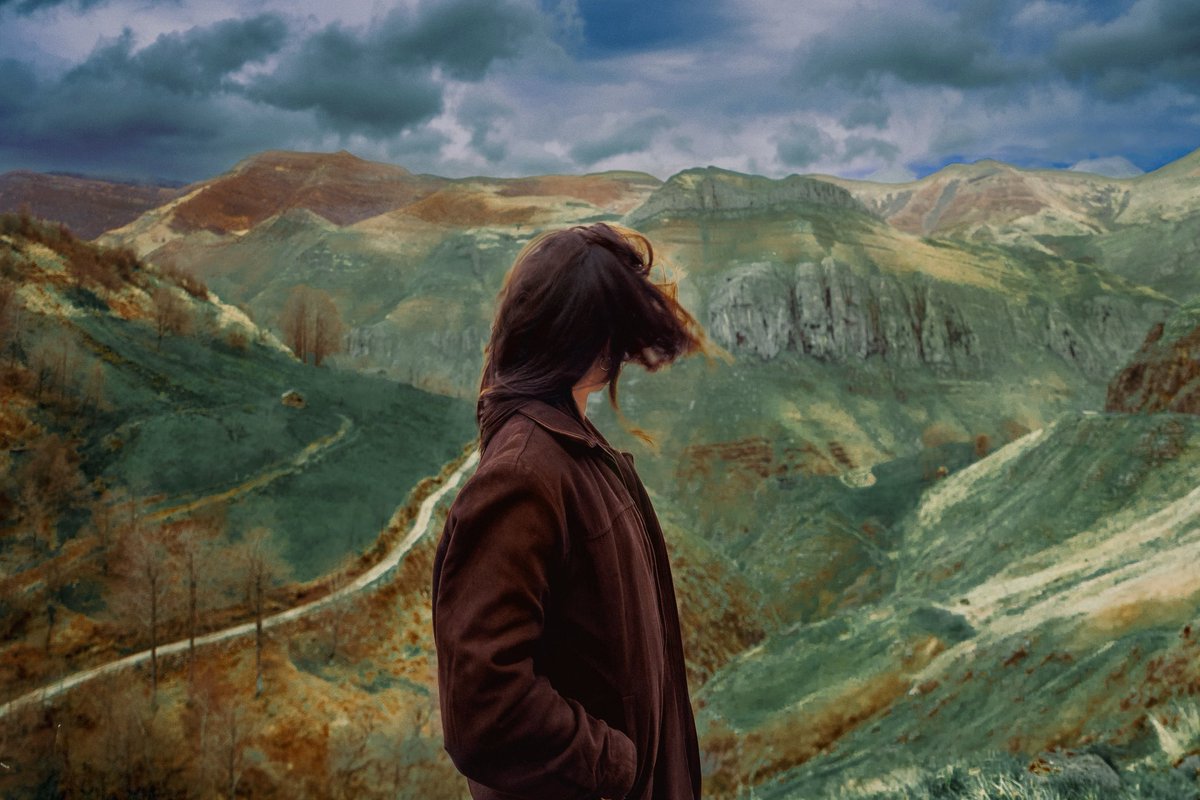 Samantha Cavet tweet media