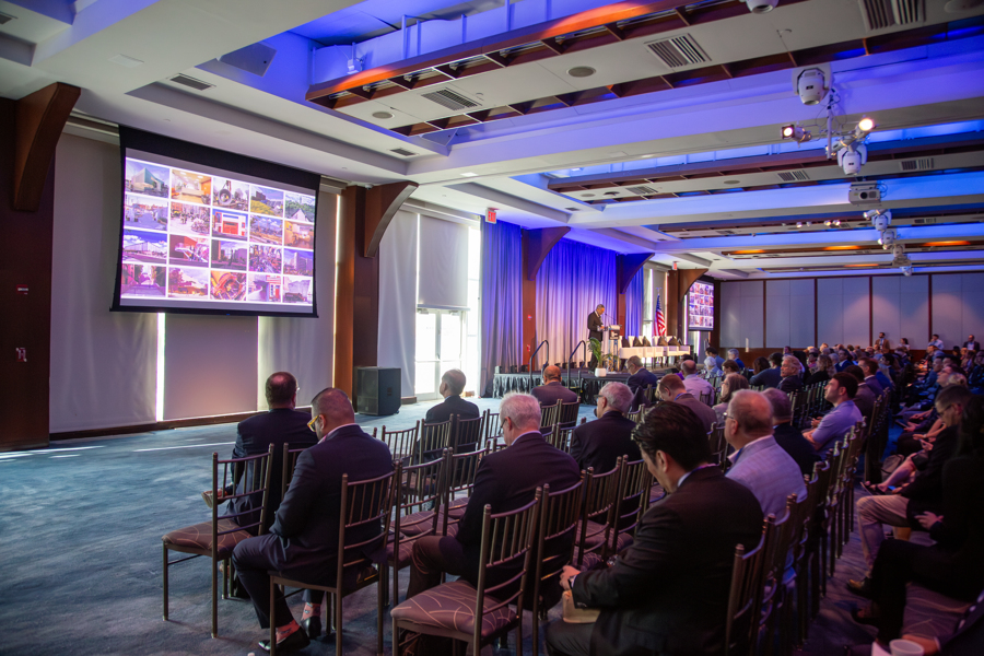 ENR_MA's tweet photo. Remember this moment from NYNJIF 2024? This year will be even bigger. Who are you hoping to meet in 2025? #NYNJInfrastructure #ENRForumRecap

Learn more: https://t.co/H8MaxoZ9jA https://t.co/OmzKpi7THU