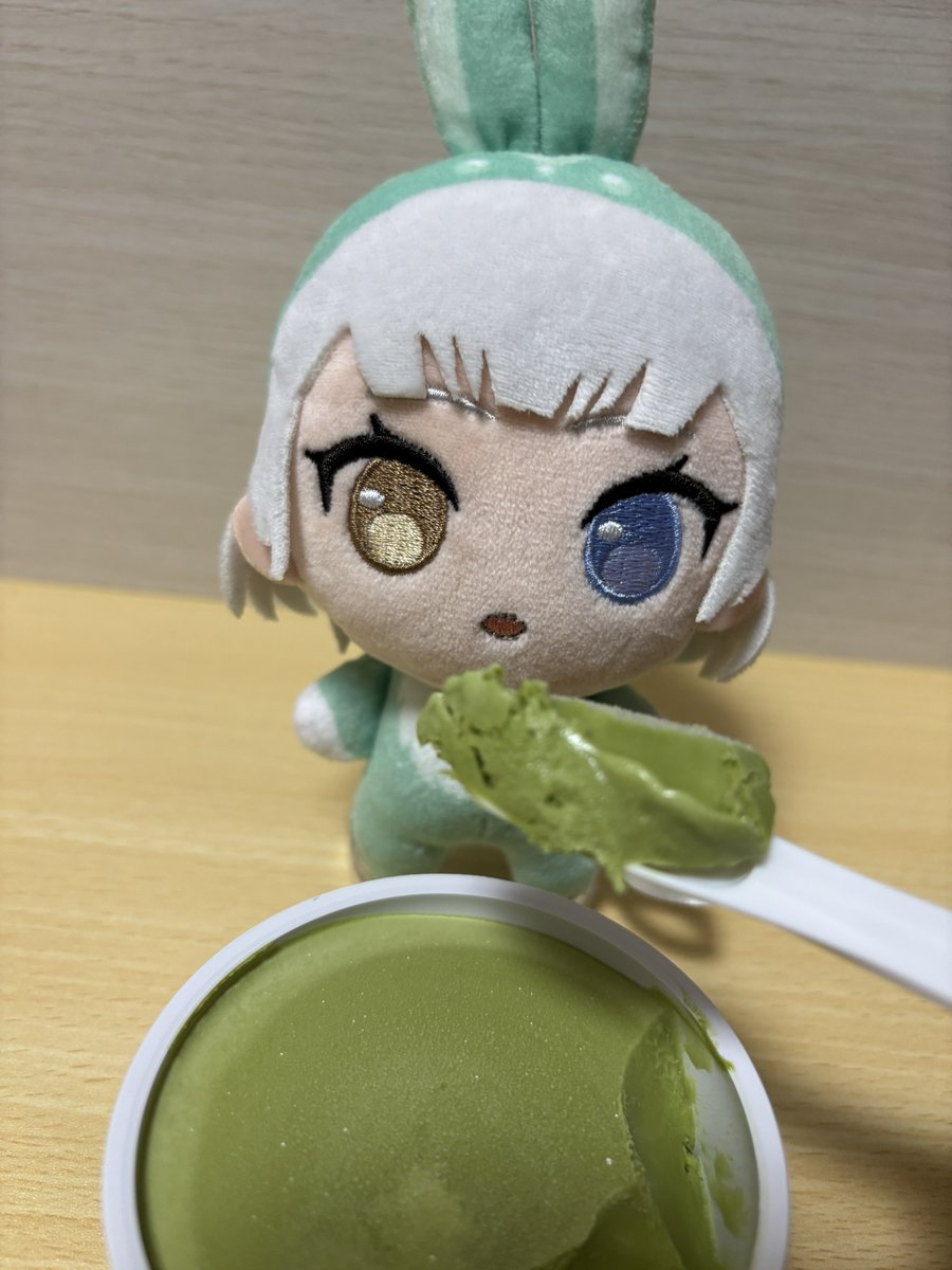 楽奈ちゃん、玉露アイスだよ抹茶だよ

「まっちゃ たべる うまい」