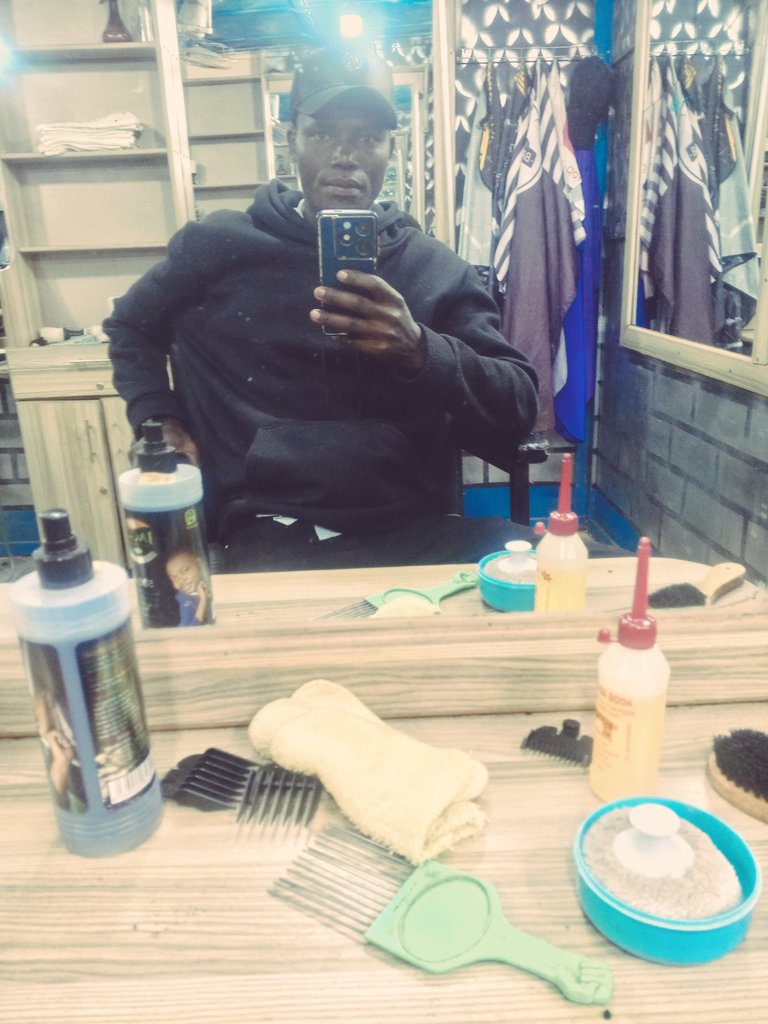 lorento_ug's tweet photo. @it_Rutie https://t.co/G9eANqkH0X