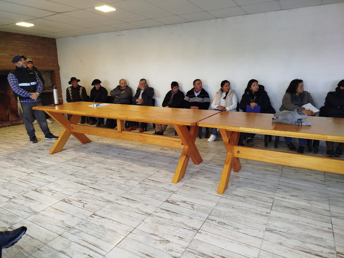 👉Finalizó con éxito la Charla Preventiva sobre “Sarna Ovina” en Paso de Indios 
El Ministerio de Producción de Chubut y COPROSA reunieron a más de 30  productores de la región, concejales y el Juez de Paz para una jornada  clave en el día de ayer 11/08 #SarnaOvina