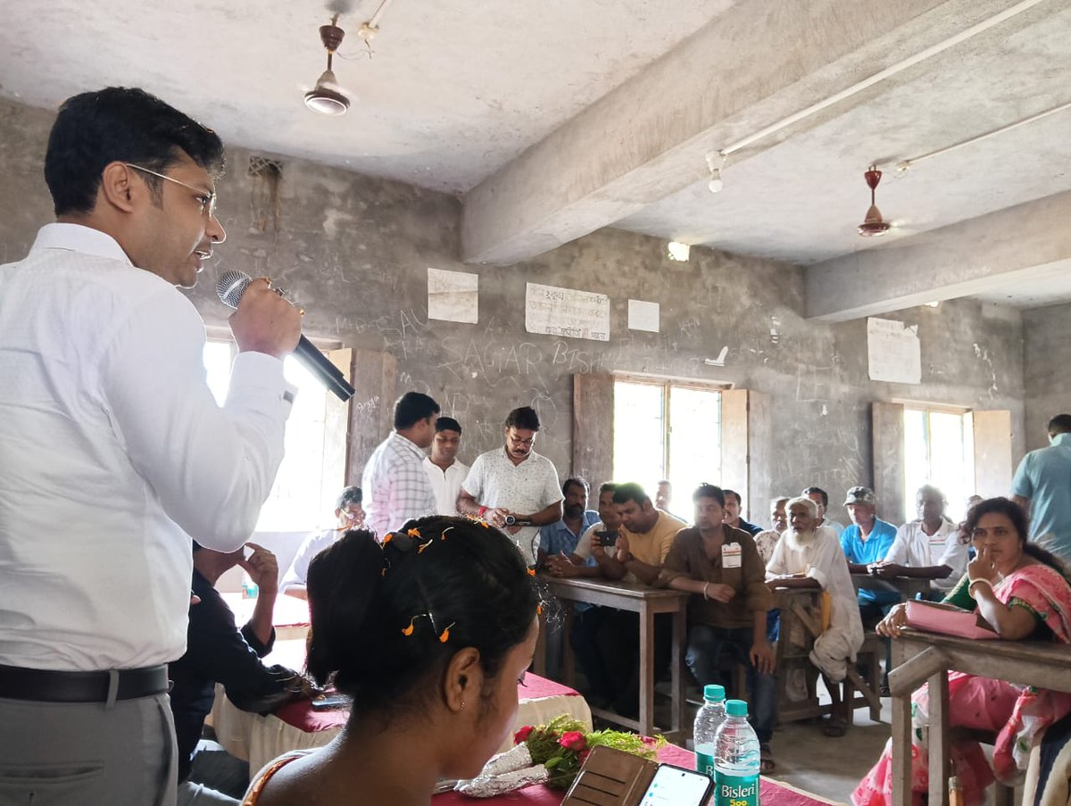 Bdoranaghat2's tweet photo. APAS camp at Hazrapur High School of Aranghata Gram Panchayat under Ranaghat II Development Block https://t.co/kEj9jtadRI