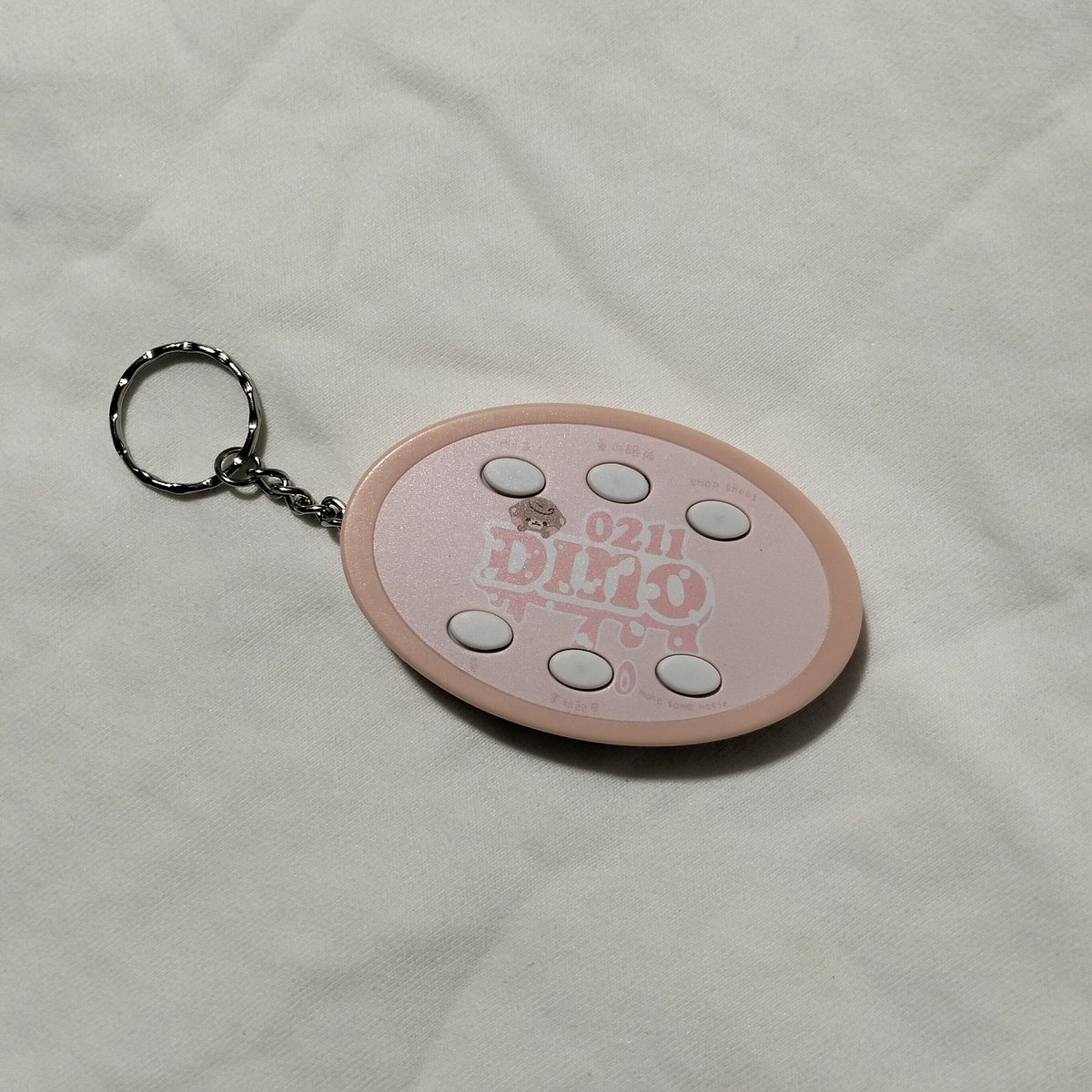 plumyzey's tweet photo. hello, @_ikeu00 ! i got my ichan voice keyring!!! grabe, it's so cute, i'm so obsessed and  i can't stop using it (miss q na si dino). tysm for your generosity, you made me happy. i didn't expect that it comes with this much goods. many thanks, really. 🥹💗 https://t.co/WzRBVDnVP5