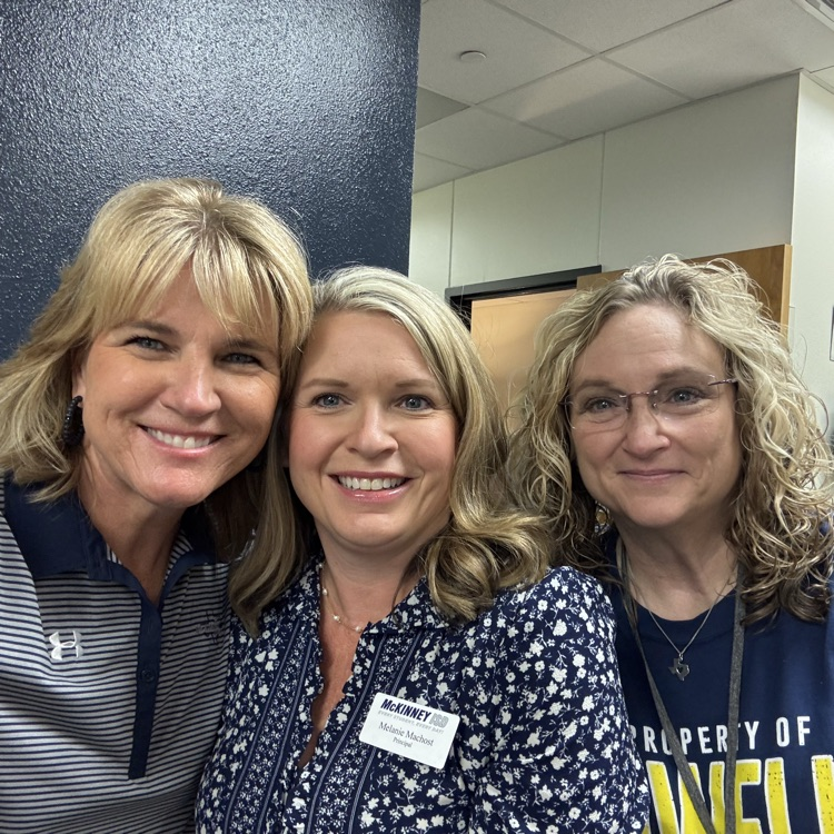 McKISDAth's tweet photo. What a great start to the school year for Dowell MS and McKinney Boyd HS https://t.co/pTUgQx3wQP