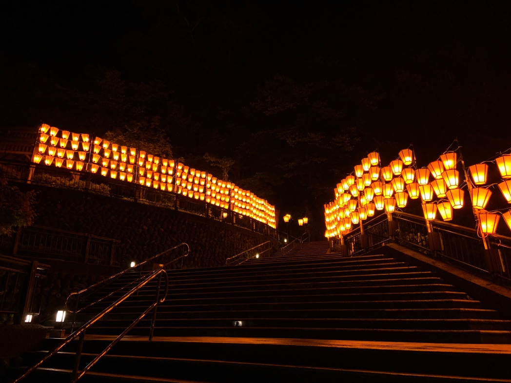湯涌温泉 ぼんぼり祭り