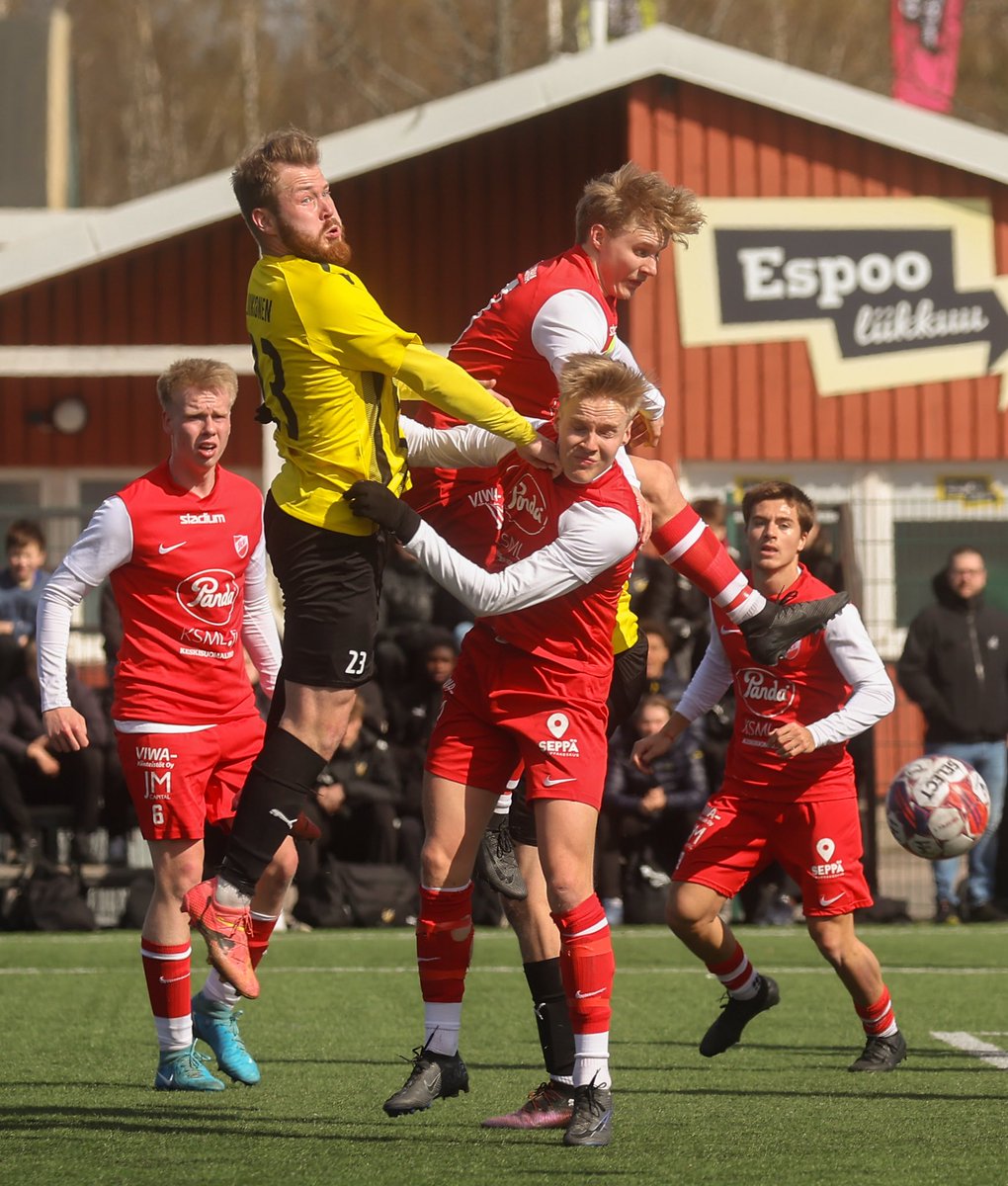 𝐐 &amp; 𝐀

Kapteeni Kasperi Liikonen vastaa huomenna keskiviikkona teidän kysymyksiinne Instagramin puolella!

Käy jättämässä oma kysymyksesi Kassulle jo nyt Instagramin storyn kysymysboxin kautta 😁!

➡️ fchonkamiehet Instagramissa. 

•
•
•

#MeOllaanHonka

📸 Juhani Järvenpää
