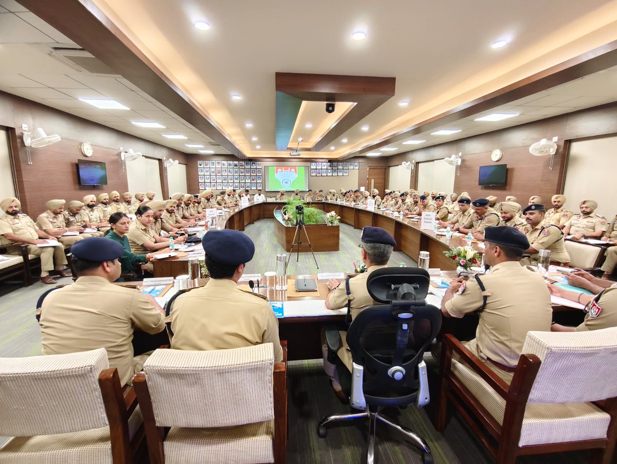 DGPPunjabPolice's tweet photo. Chaired the 6th Range-Level Law & Order Review Meeting at #Patiala with officers and SHOs of @PatialaRange, including @PatialaPolice, @SangrurPolice, @MalerkotlaPol, and @BarnalaPolice.

Driving Next-Generation Policing through advanced surveillance systems, intensified PCR patrolling for stronger police visibility, expanded CCTV coverage, enhanced traffic management, and 24×7 monitoring—ensuring public safety ahead of #IndependenceDay2025.

The meeting was attended by DIG Patiala Range, SSPs, and all GOs/SHOs of the concerned districts.

In the past two days, engaged with all 8 ranges, 28 CPs/SSPs, and numerous officers across all ranks to gather ground-level feedback. Our officers remain committed to community welfare, operational coordination, inter-district collaboration, and relentless action against organised drug networks.

@PunjabPoliceInd officers are all-in for community welfare & safety