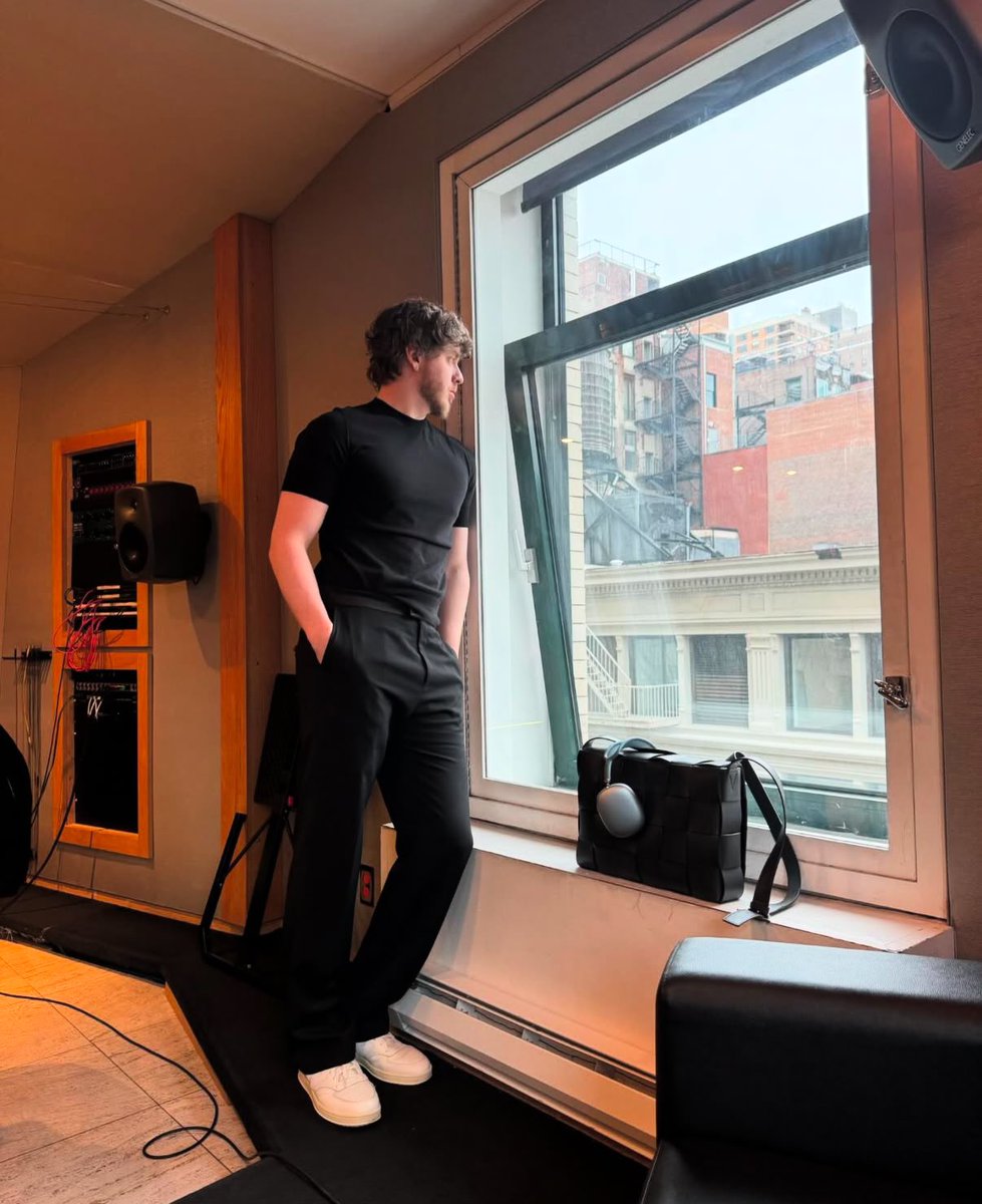 harlowx posted:

i’ll be inside, i’m makin music to cry to