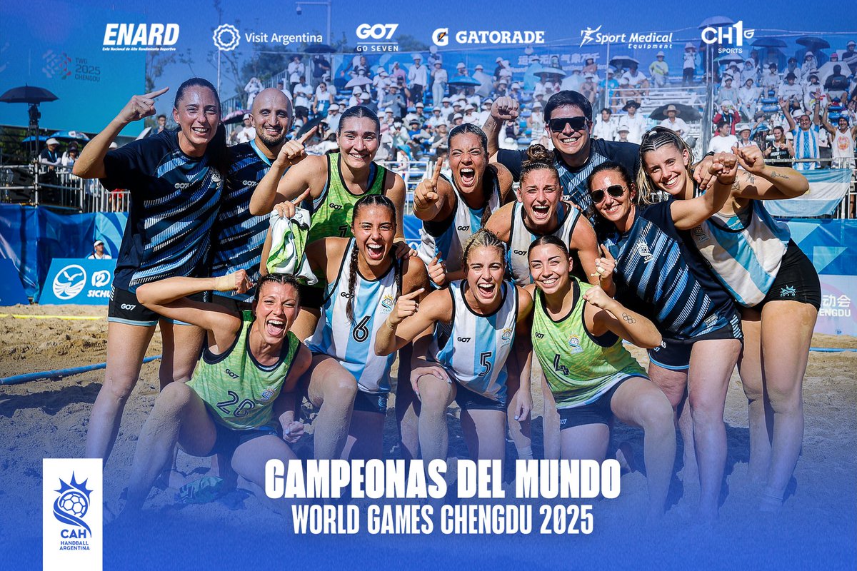 ¡Argentina en la cima del podio mundial! 🇦🇷🥇

Gracias por el apoyo al beach handball albiceleste. ¡Llegamos todos juntos! 🔝