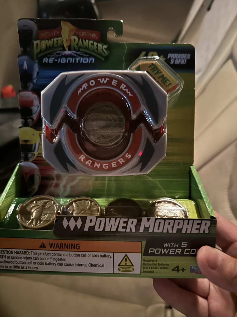 GrandDanz's tweet photo. When I was a kid, I never had a morpher. Now I am an adult, I have one now. It’s not great or metal design, but hey, it’s mine now. 

#powerranger https://t.co/mZsHeOg7tZ